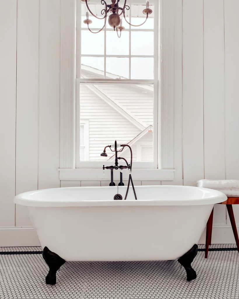 Contemporary Contrast Modern Bath Space